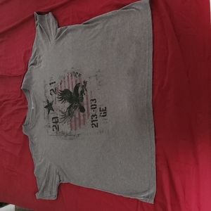APT.9 Grey, Black and Red Eagle T-Shirt, Size 3XB Graphic Tee Shirt